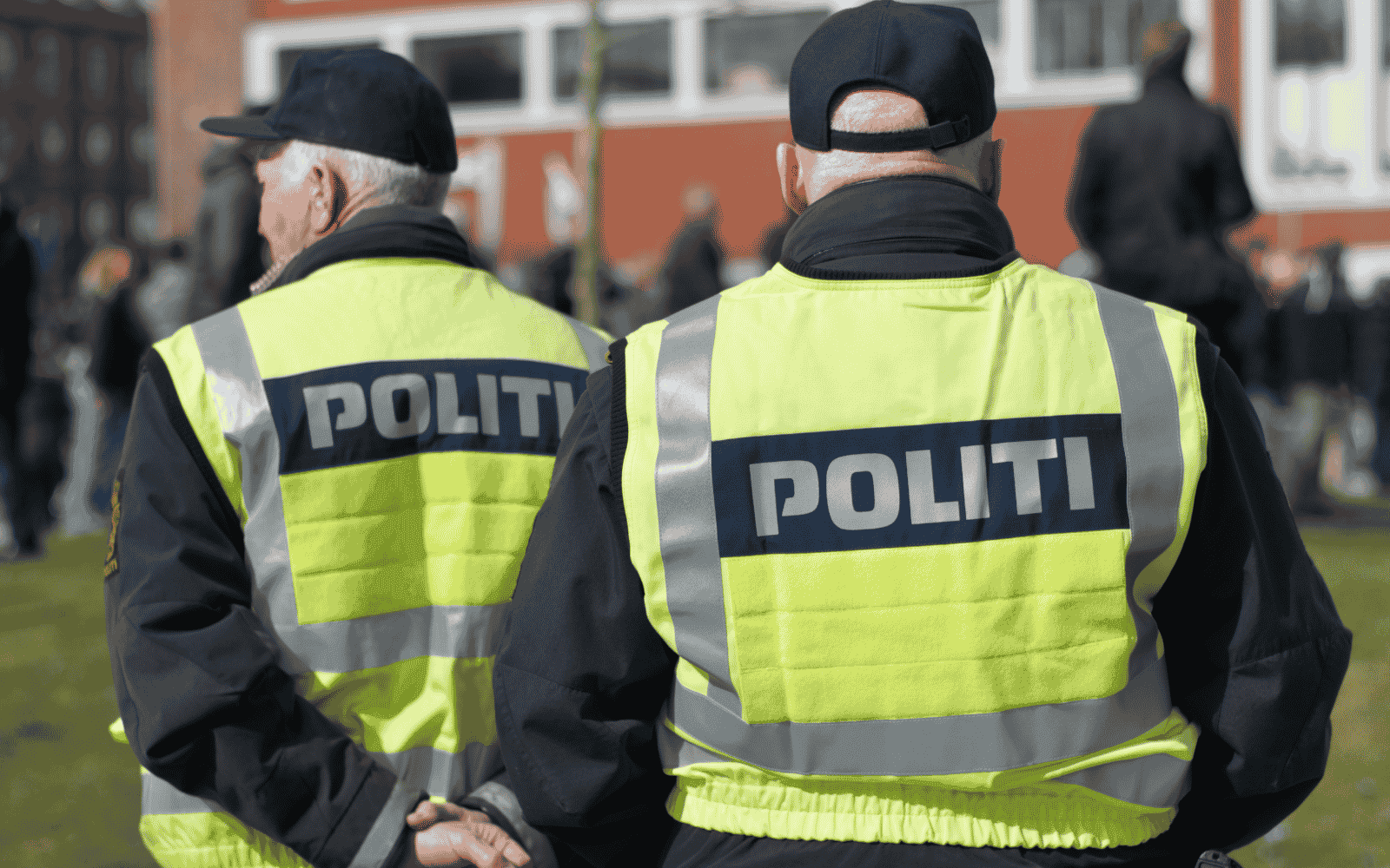 Hva tjener en politi?